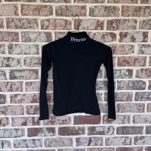 Dollskill Veneno Mock Neck Top